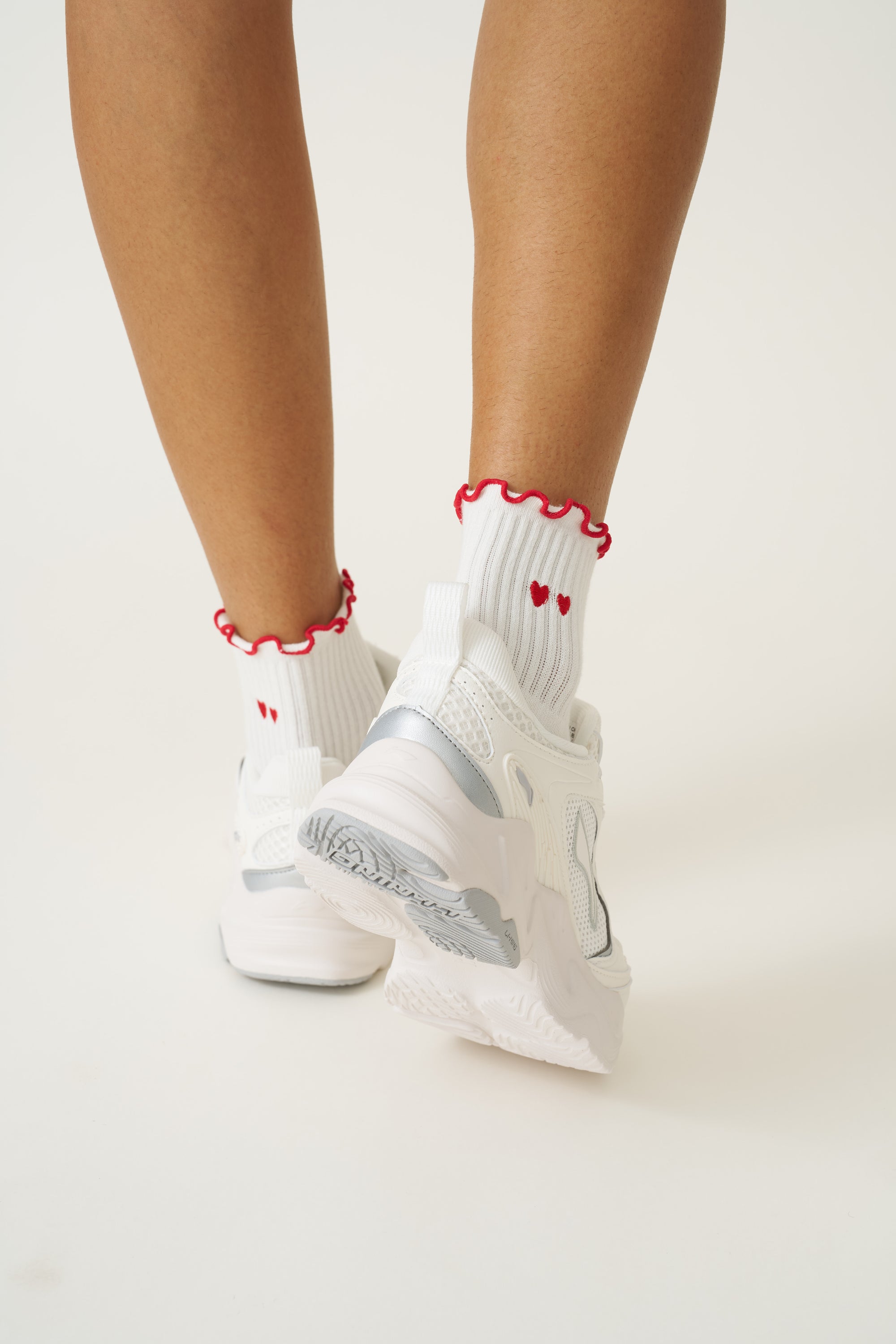 ❤️ Embroidery Heart Duo Ruffle Grip Sock