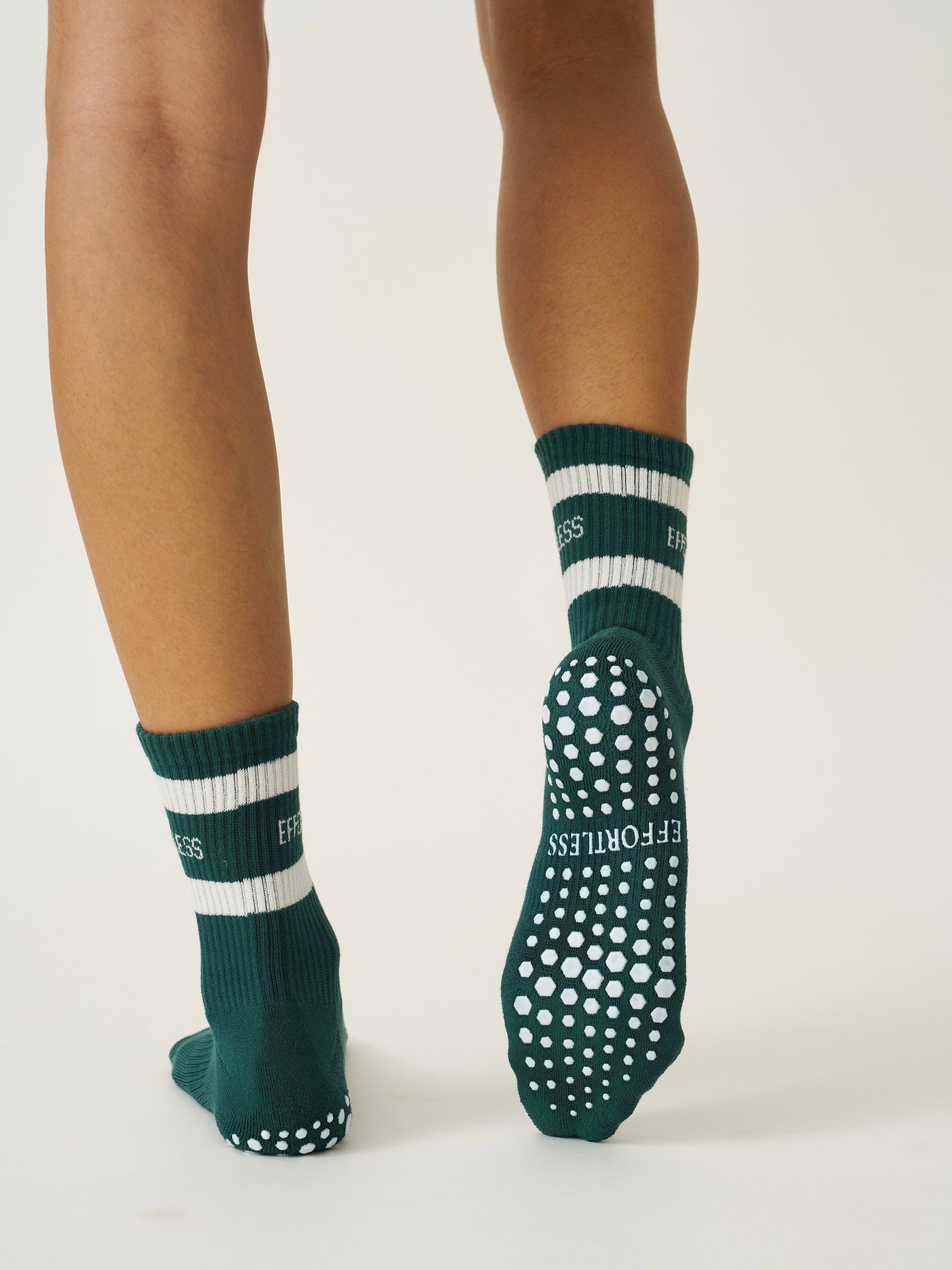 😌 Effortless Club Signature Grip Sock