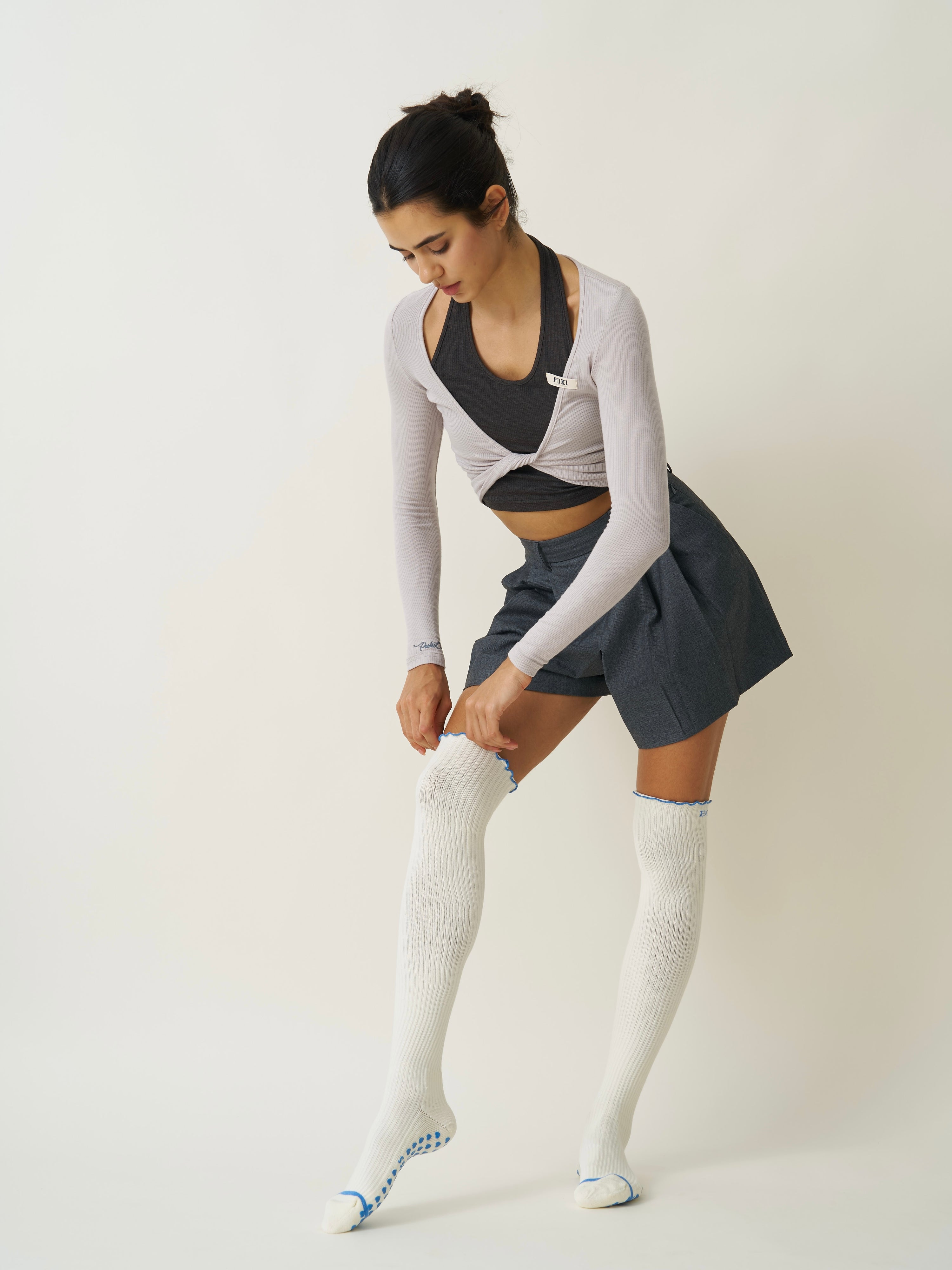 😌 EC Signature Knee High Ruffle Grip Sock