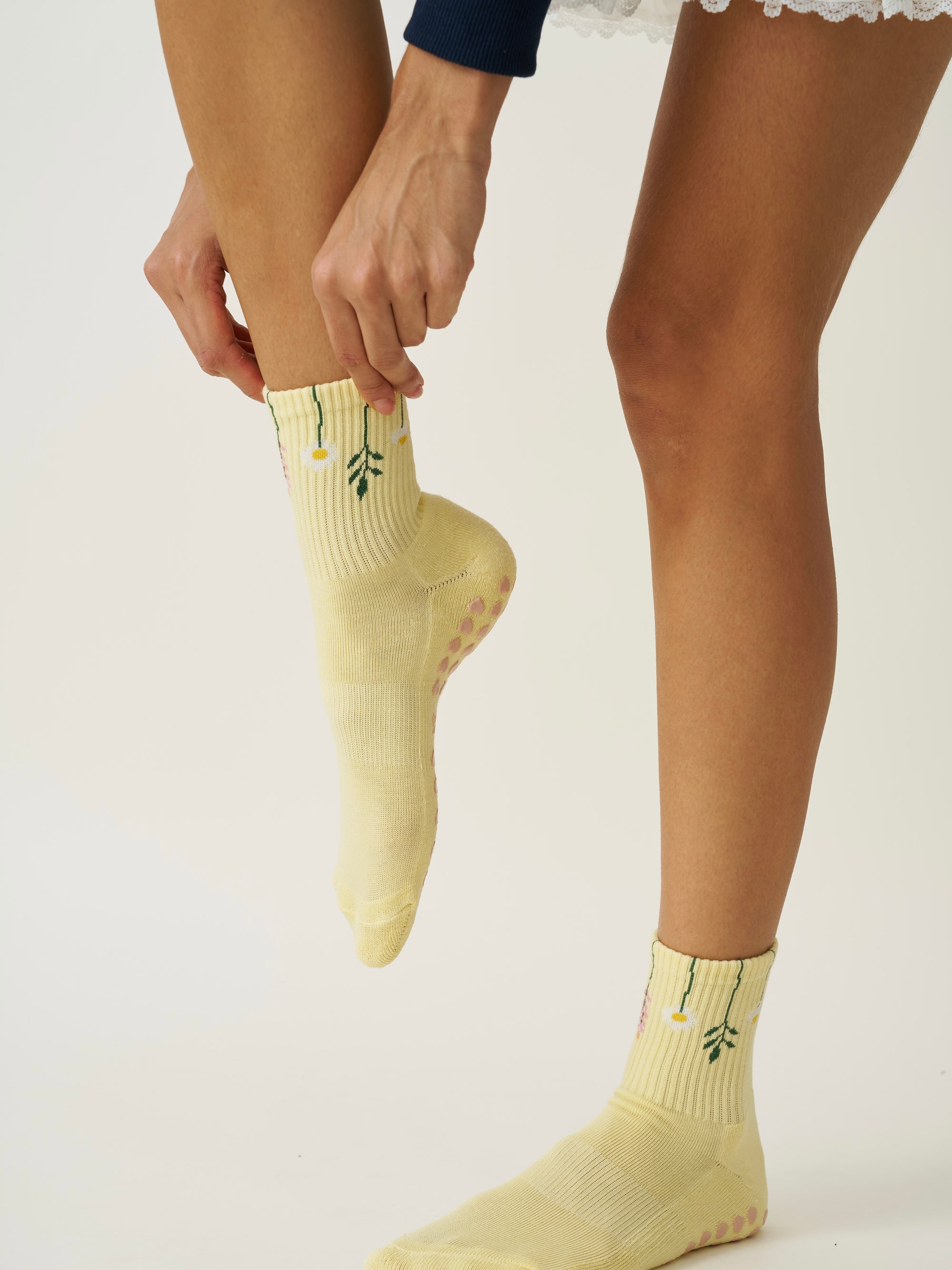🌿 Flower Stem Grip Sock