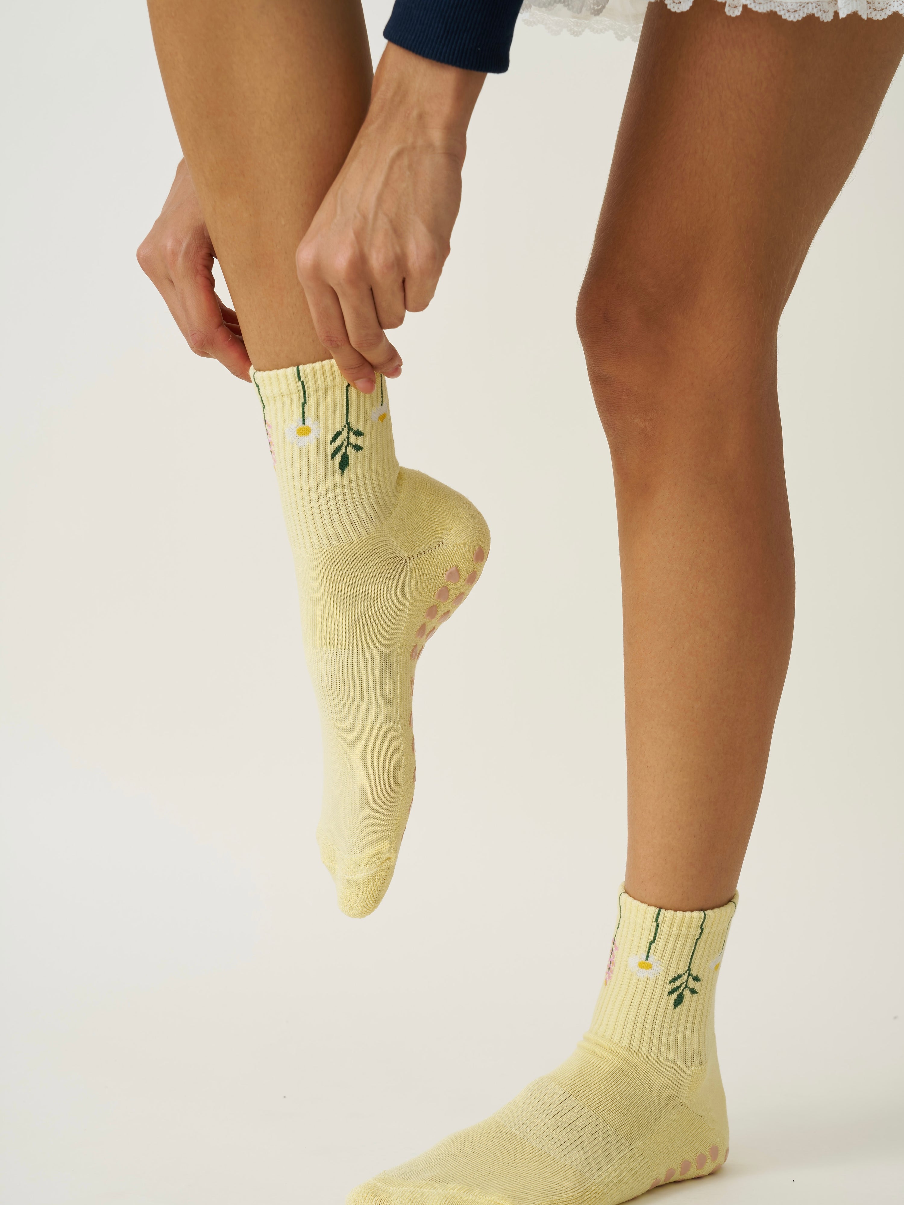 🌿 Flower Stem Grip Sock