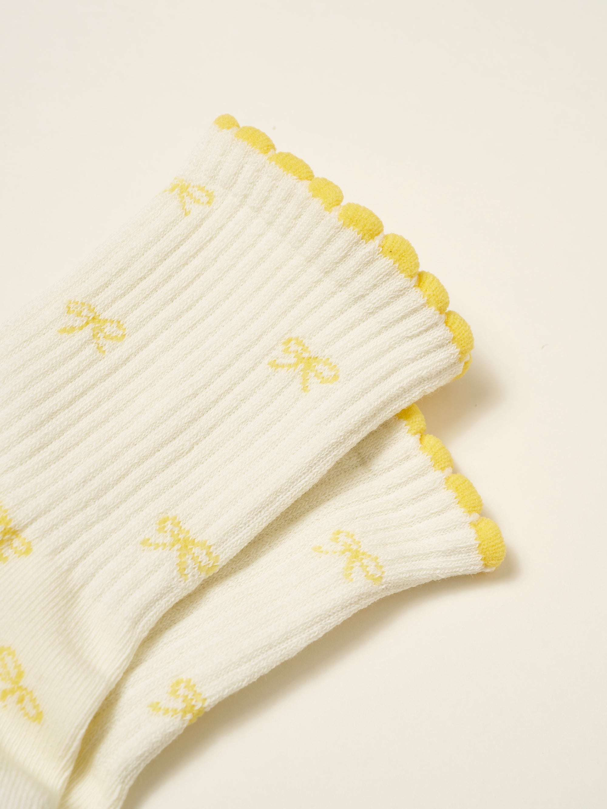 🎀 Mini Bow Petal Grip Sock [Butter]