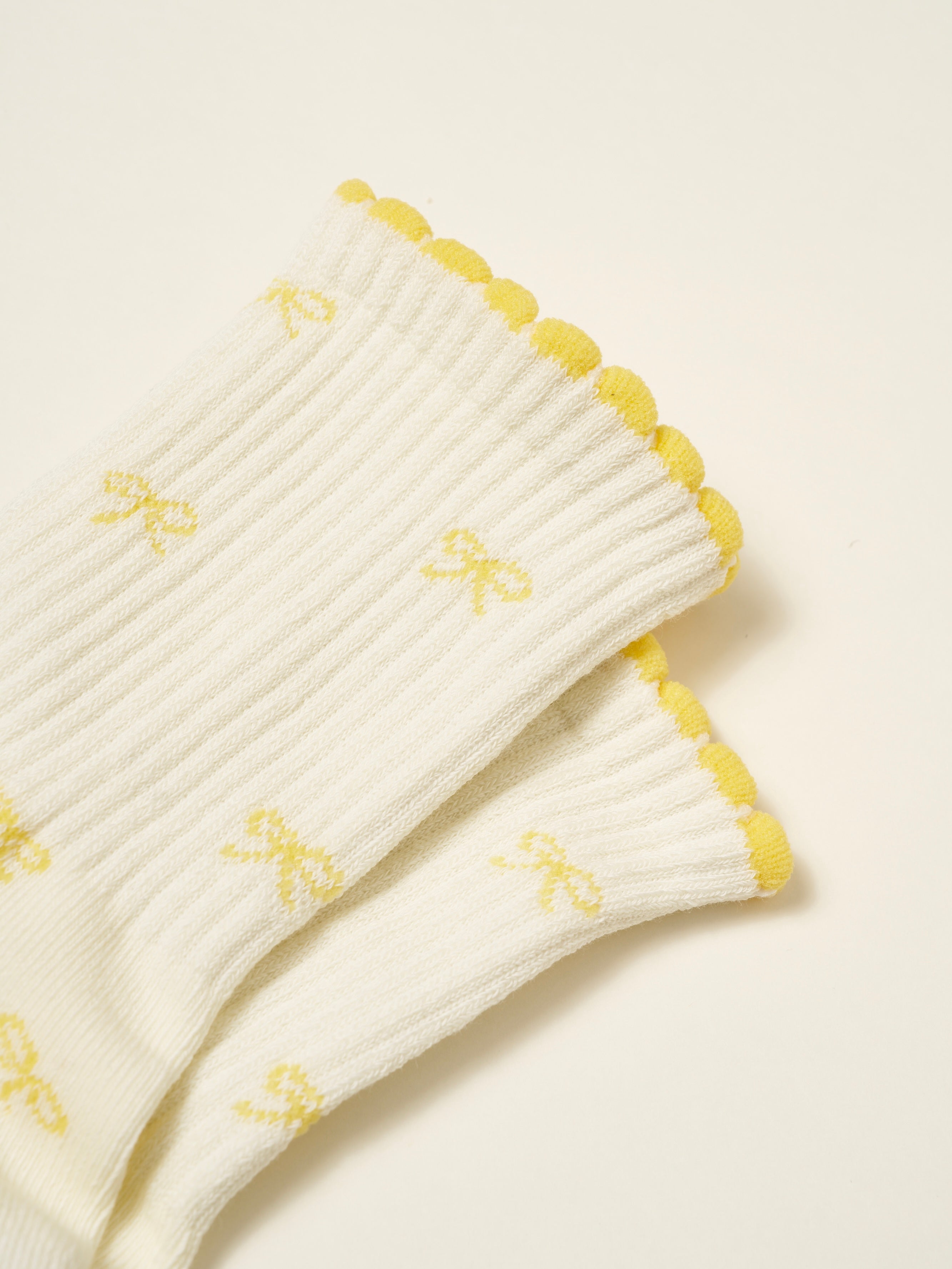 🎀 Mini Bow Petal Grip Sock [Butter]