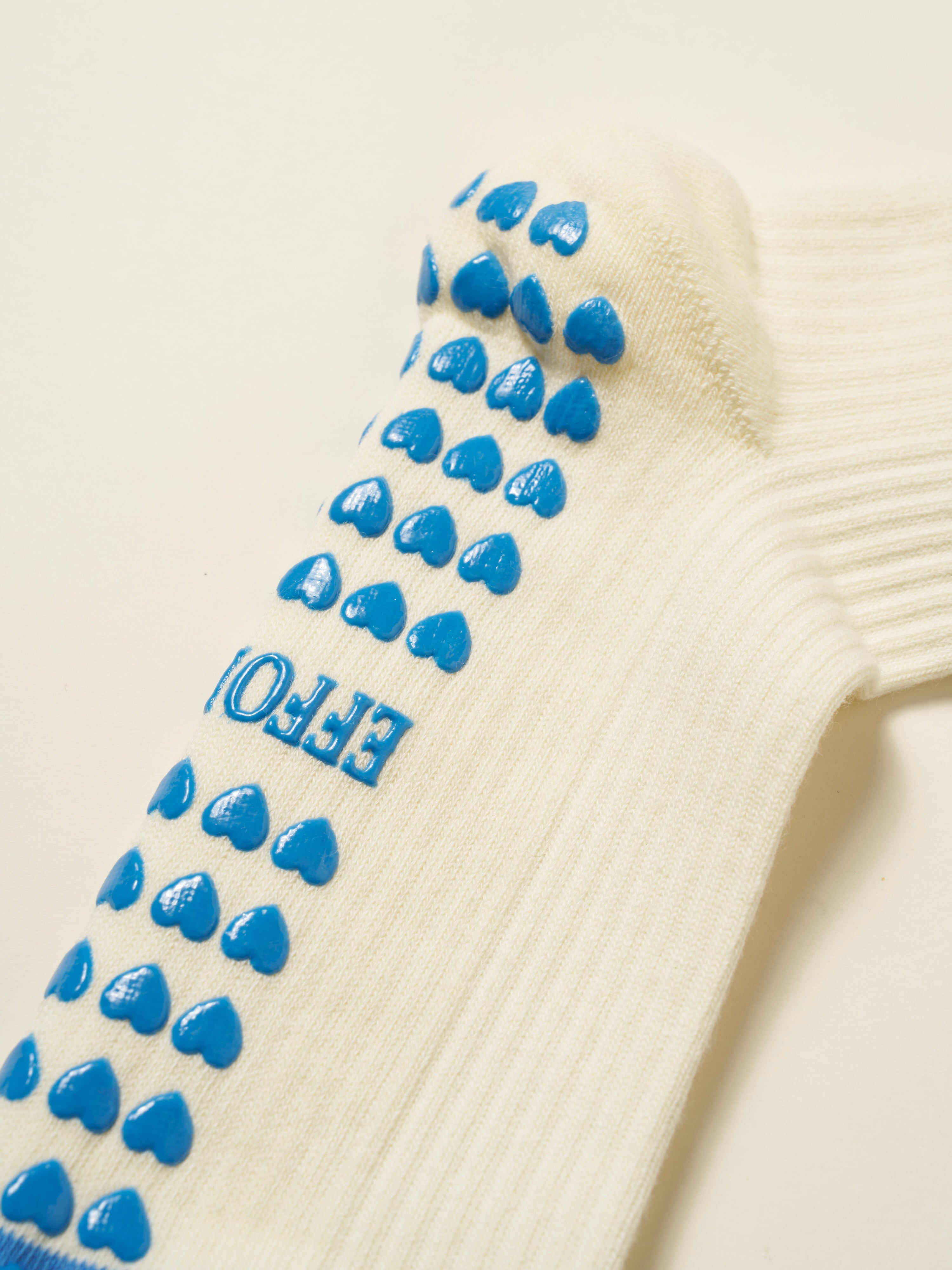 😌 EC Signature Knee High Ruffle Grip Sock